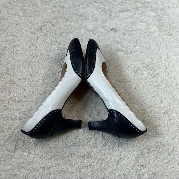 Vintage Naturalizer leather white and navy saddle shoe pumps, size 6 AA narrow - Picture 3 of 10